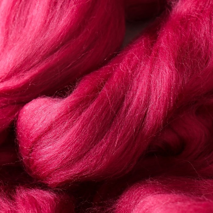 Шерсть для валяния 100% полутонкая шерсть 50 гр (088, брусника) Шерсть для валяния 100% полутонкая шерсть 50 гр (088, брусника)