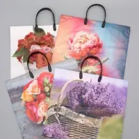 Пакет "Цветы ассорти", полиэтиленовый с пластиковой ручкой, 38 х 34 + 3 см, 90 мкм