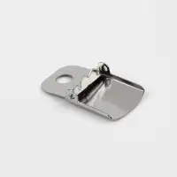 Застёжка для кепки, с люверсом, 2&times;2 см, цвет серебряный