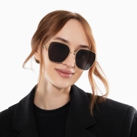 Очки солнцезащитные uv 400, дужка 14 см, ширина 13.1 см, линза 5.6 х 5.7 см