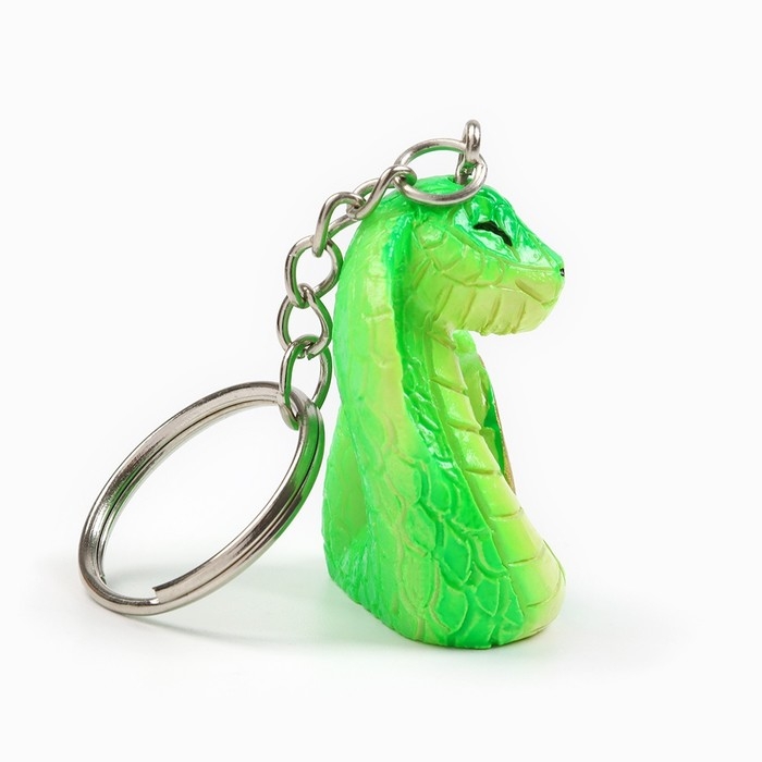 Новогодний брелок для ключей, объемный &laquo;Новый год: Змея с монетой&raquo; 2,7 х 8,5 см