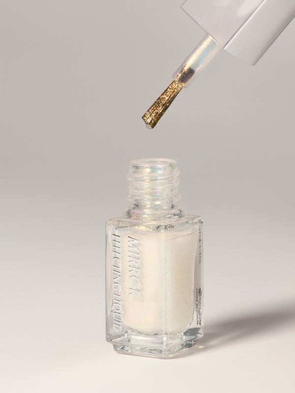 Жидкая втирка для ногтей 5мл жёлт перелив бут к/кор QF