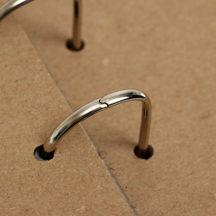 Альбом для значков, с листами на ткани, 230 х 270 мм Альбом для значков, с листами на ткани, 230 х 270 мм