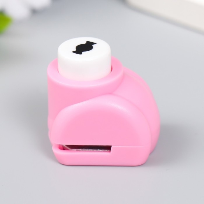 Набор для скрапбукинга "Плавная волна" ножницы фигурные 13,5см+4 дырокола d=1,2см 11,2х18 см   94115