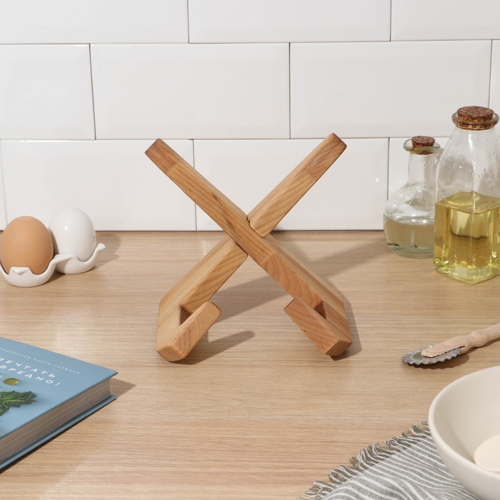 Подставка для книг, планшетов, 16,5&times;12,5&times;16,5 см, длина 1 детали 22,5 см, берёза