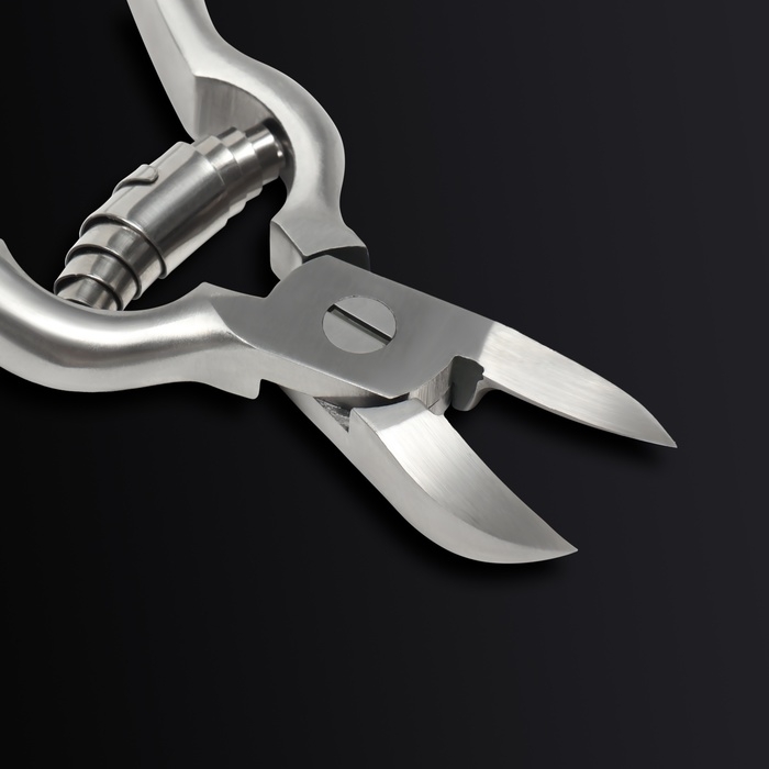 Кусачки педикюрные &laquo;Premium&raquo;, с фиксатором, усиленные, 13,8 см, длина лезвия - 19 мм, цвет серебристый