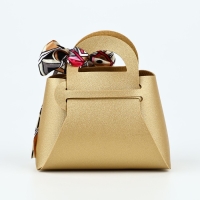 Сумочка подарочная &laquo;Золотая&raquo;, 12 х 13 х 5.5 см