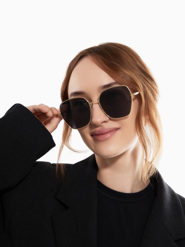 Очки солнцезащитные uv 400, дужка 14 см, ширина 13.1 см, линза 5.6 х 5.7 см Очки солнцезащитные uv 400, дужка 14 см, ширина 13.1 см, линза 5.6 х 5.7 см