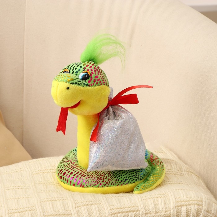 Мягкая игрушка &laquo;Змея&raquo;, с подарочным мешком, 15 см, цвет зелёный