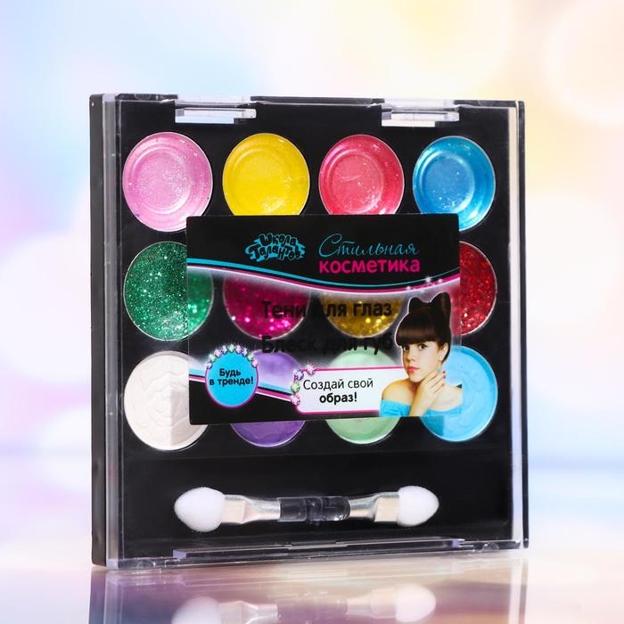 Набор косметики для девочки: тени, блеск, аппликатор Набор косметики для девочки: тени, блеск, аппликатор