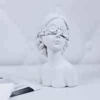 Бюст для украшений «Девушка в цветах», анфас, 9,5×7,5×14 см, цвет белый Бюст для украшений «Девушка в цветах», анфас, 9,5×7,5×14 см, цвет белый