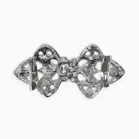 Зажим для кардигана "Ажур", лепестки, цвет белый в серебре