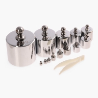 Весы лабораторные, с набором гирь 2000 г.