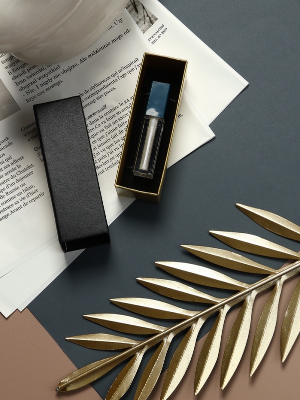 Коробочка подарочная под набор "Помада",4*12*4 см,  цвет чёрный