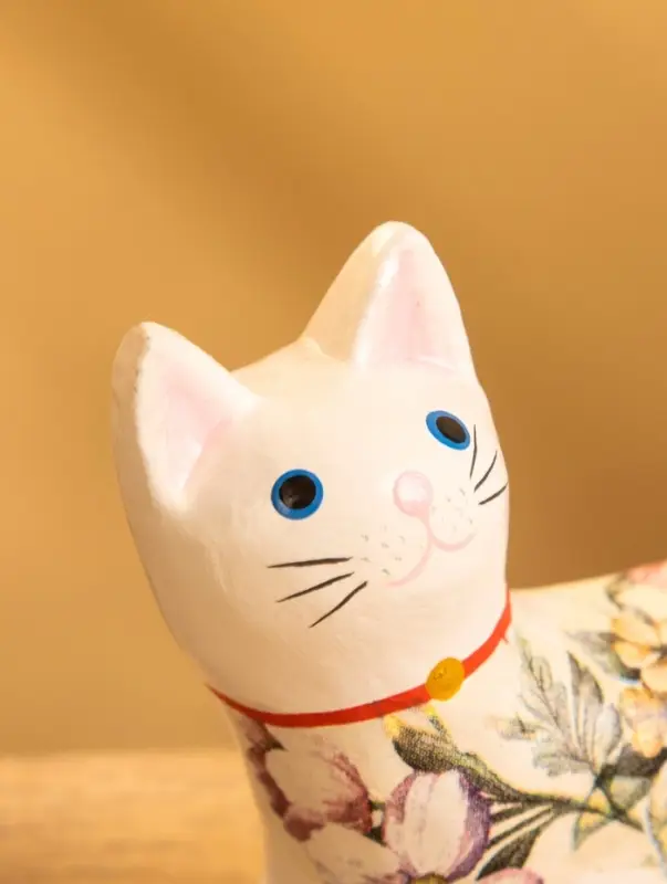 Сувенир &laquo;Котик в цветах&raquo;, 13&times;3&times;9 см, дерево, белый