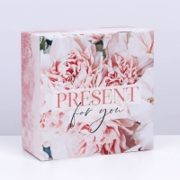 Коробка подарочная сборная, упаковка, &laquo;Present&raquo;, 15 х 15 х 7 см
