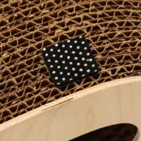 Когтеточка-лежанка картон "Зверьё Моё" ВОСЬМЕРКА средняя с игрушкой 53 х 21 х 16 см