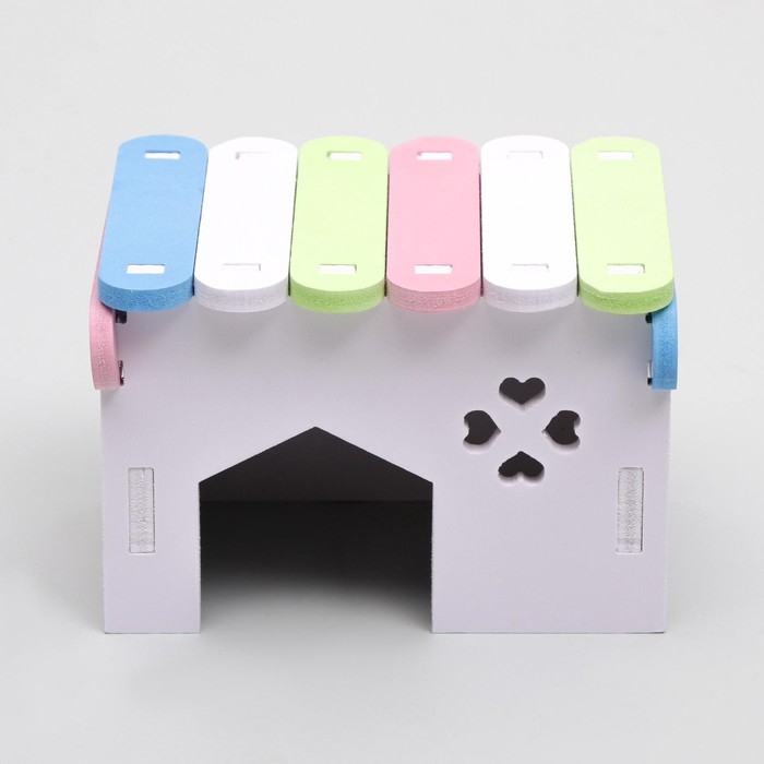 Домик для грызунов с разноцветной крышей, 12 х 7,5 х 8 см, микс цветов Домик для грызунов с разноцветной крышей, 12 х 7,5 х 8 см, микс цветов