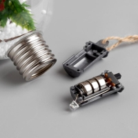 Ёлочный шар &laquo;Ветка ели&raquo;, батарейки, 1 LED, свечение тёплое белое