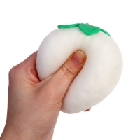 Мялка &laquo;Ягодка&raquo; с пастой, меняет цвет