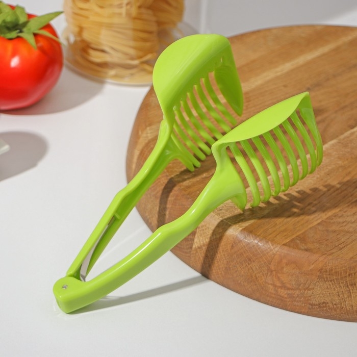 Щипцы для нарезки томатов Доляна, 18&times;8 см, цвет зелёный