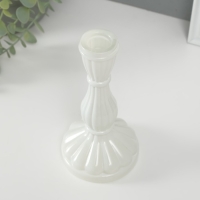 Подсвечник стекло на 1 свечу "Анита" белый d=2 см 8х8х17 см Подсвечник стекло на 1 свечу "Анита" белый d=2 см 8х8х17 см