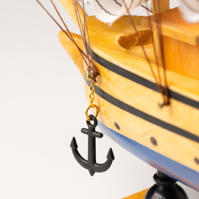 Корабль сувенирный малый &laquo;Адмирал Грейг&raquo;,