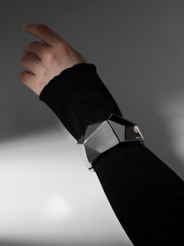 Браслет металл &laquo;Манжета&raquo; углы, цвет серебро