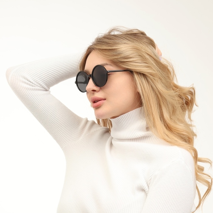 Очки солнцезащитные OneSun, uv 400, дужка 13.8 см, ширина 13 см, линза 5 х 5 см, флекс Очки солнцезащитные OneSun, uv 400, дужка 13.8 см, ширина 13 см, линза 5 х 5 см, флекс