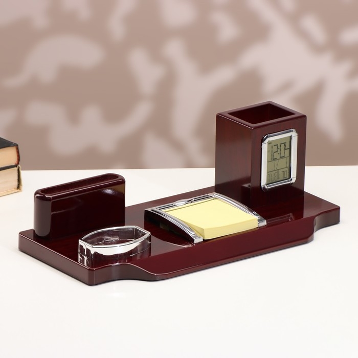 Набор настольный канцелярский 4в1 с часами Набор настольный канцелярский 4в1 с часами