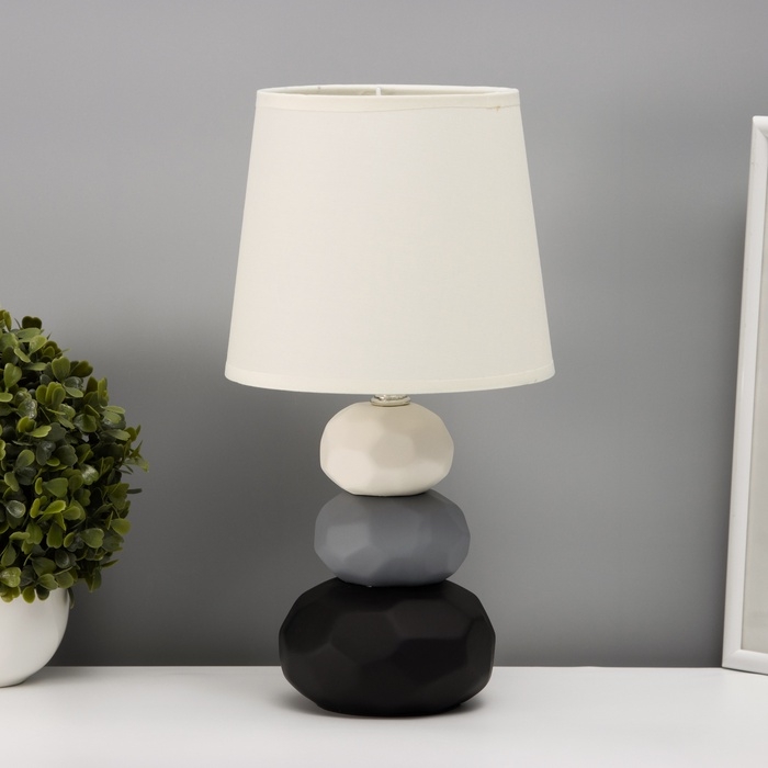 Настольная лампа Настольная лампа "Маркета" Е14 40вт 18х18х33,5 см