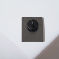 Значок &laquo;Молекулы&raquo; серотонин, цвет белый в серебре