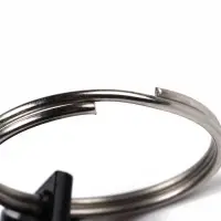 Свисток для выживания высокочастотный, до 100 дБ, 5 см, чёрный