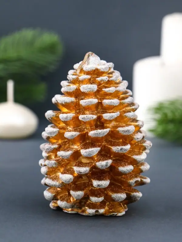 Свеча фигурная "Шишка новогодняя" 6,5х6,5х9 см, цв. золотой