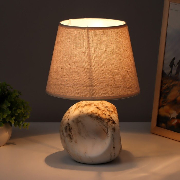 Лампа настольная Лампа настольная "Аделия" 1x40Вт E14 бежевый 14,5х14,5x20,5 см RISALUX