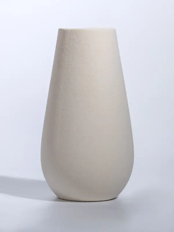 Ваза керамика настольная "Банни" h=20х10 d=6,5 см, белый