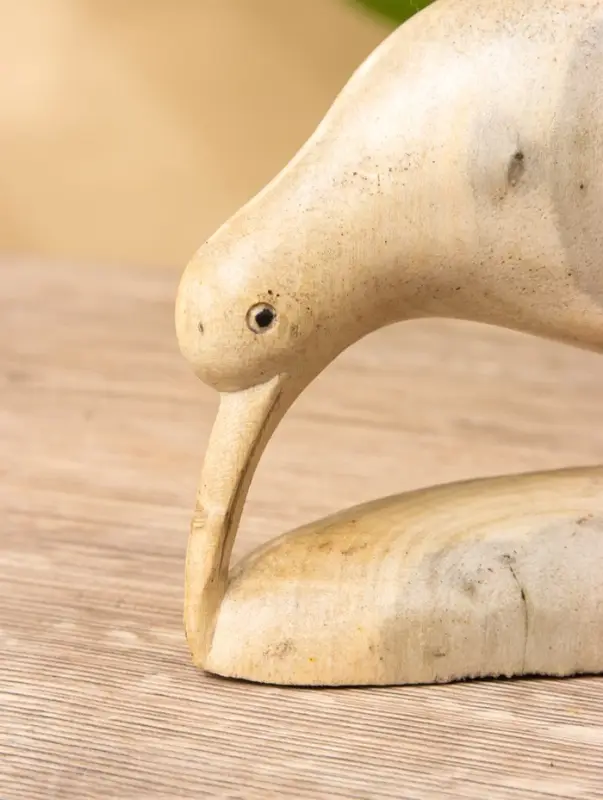 Сувенир "Птица Киви" дерево Суар, 10х5х9 см, цв. бежевый