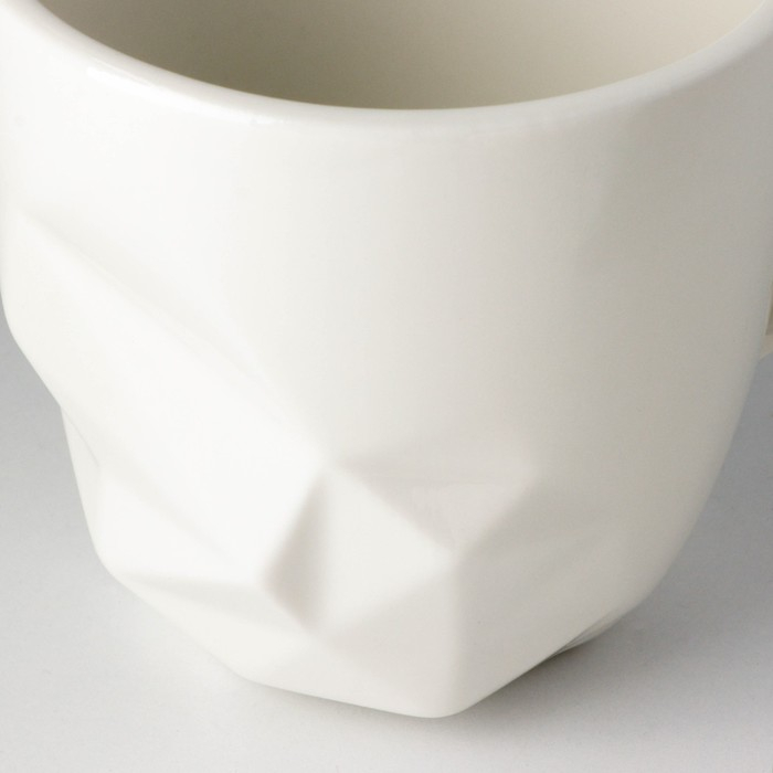 Кружка керамическая «Айсберг», белая 350 мл, цвет белый Кружка керамическая «Айсберг», белая 350 мл, цвет белый