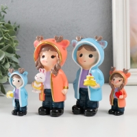 Сувенир полистоун "Малыши в дождевиках с рожками" набор 4 шт 2х2х7 4х3,5х11,5 см Сувенир полистоун "Малыши в дождевиках с рожками" набор 4 шт 2х2х7 4х3,5х11,5 см