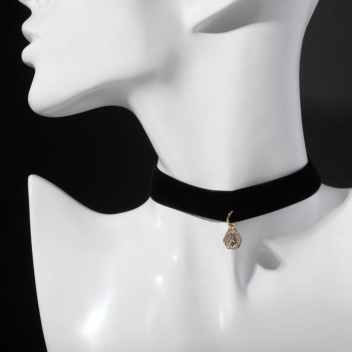 Чокер &laquo;Стразинка&raquo; капля в огранке, цвет белый в золоте , длина 37 см