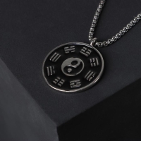 Кулон-амулет &laquo;Помпеи&raquo; круг инь-ян, цвет чёрный в чернёном серебре, 70 см