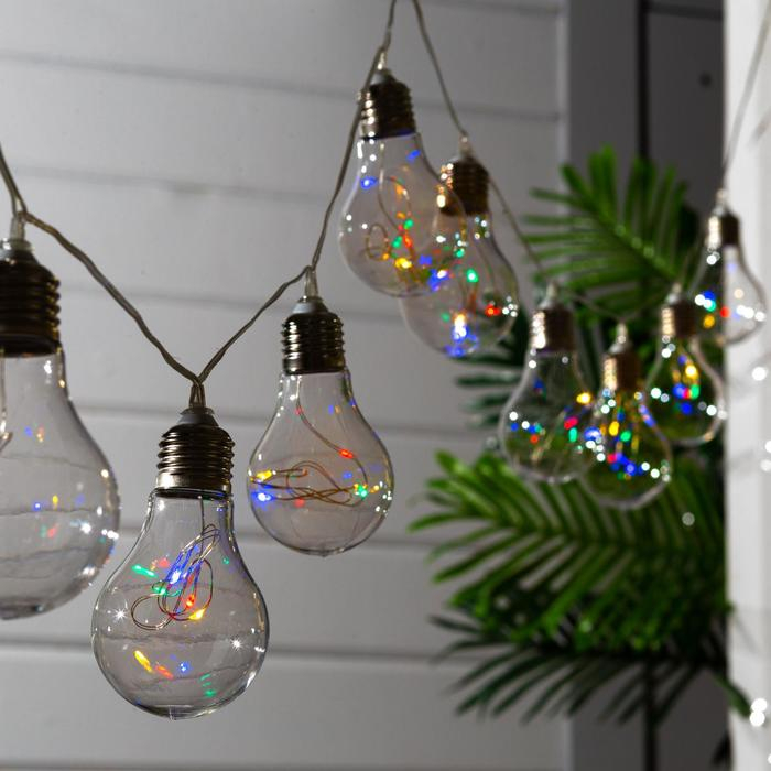 Гирлянда Uniel «Нить» 1.9 м с насадками «Лампочки», IP44, прозрачная нить, 10 лампочек, свечение мульти, 1 режим, солнечная батарея Гирлянда Uniel «Нить» 1.9 м с насадками «Лампочки», IP44, прозрачная нить, 10 лампочек, свечение мульти, 1 режим, солнечная батарея