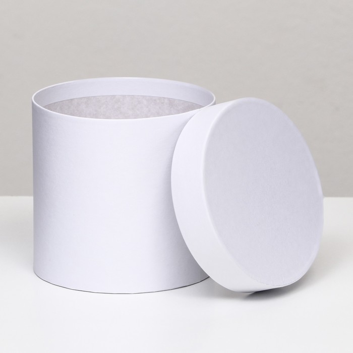 Шляпная коробка белая, 13 х 13 см Шляпная коробка белая, 13 х 13 см