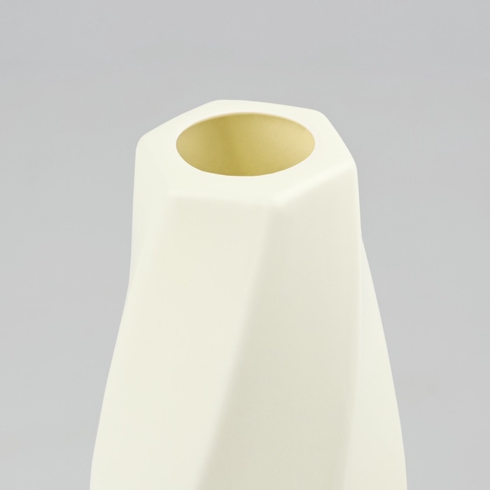 Ваза для цветов c подставкой пластиковая, 18,5 х 6 см