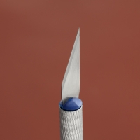 Нож макетный для работы с кожей, 14,5 &times; 0,8 см, цвет серебряный