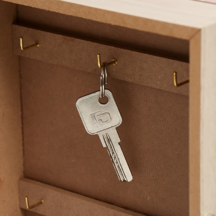 Ключница дерево 6 крючков "Любовь к своему дому" 26х20,3х5,5 см