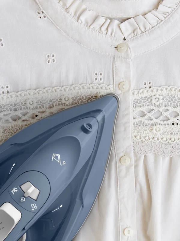 Паровой утюг Virtuo 30 FV2C60E0, мощность 2200 Вт