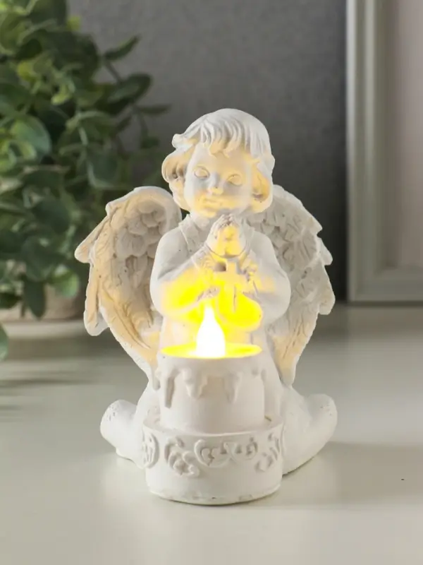 Сувенир полистоун свет "Белоснежный ангел с двухъярусным тортом" 7,7х8,5х11,5 см