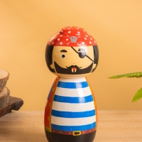 Деревянная кукла кокеши "Одноглазый пират" 9х9х21 см