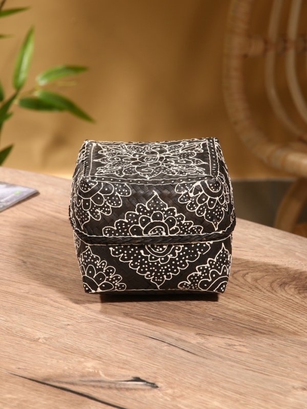 Корзинка плетеная "Бонтанг" бамбук 16х16х12 см, тёмная